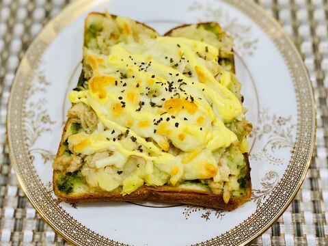 【朝食】ジェノバポテトのピザ風トースト